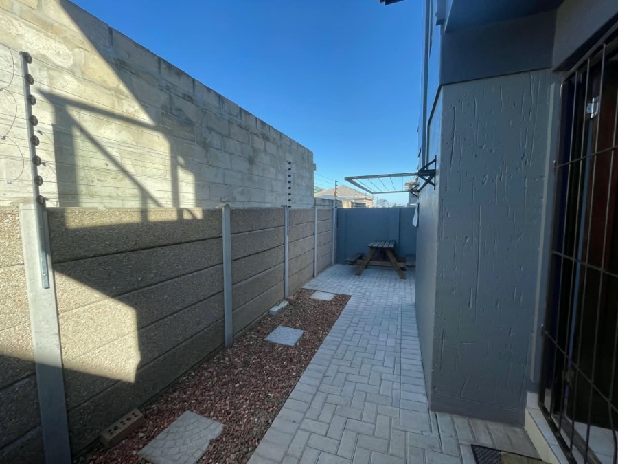 2 Bedroom Property for Sale in Dana Bay Western Cape